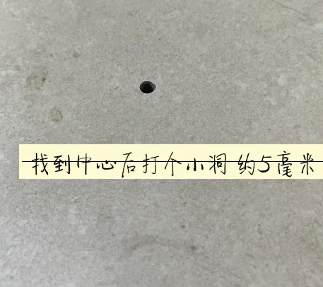 沐川瓷砖空鼓维修公司专业解答在瓷砖铺贴过程中，如果砂料搅拌不均匀，将会带来以下问题